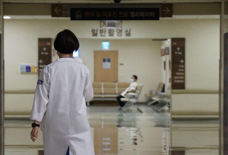 전공의 없다고 병원 마비…부실 의료체계 민낯 1주일 – 한겨레