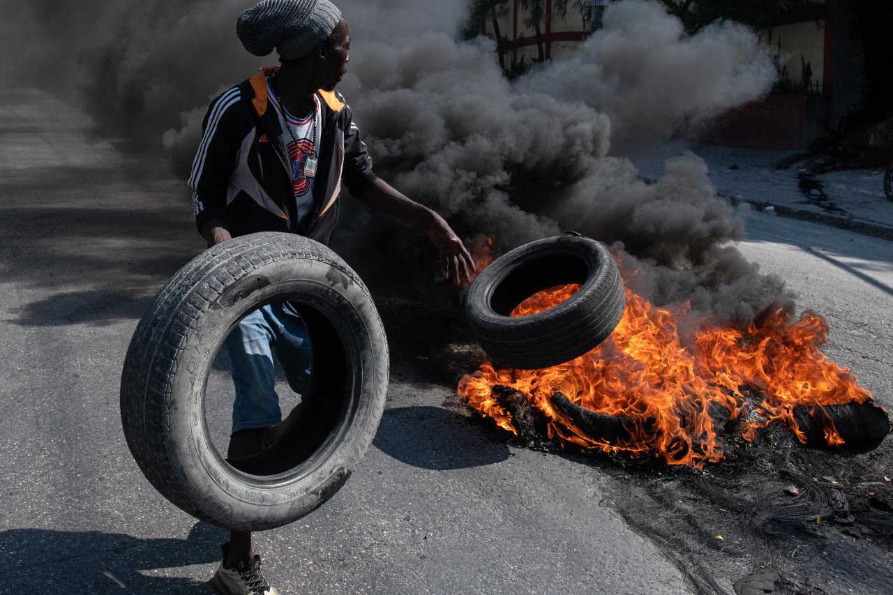 “정부, ‘갱단 폭동’ 아이티 체류 우리 국민 2명 도미니카로 대피 지원”- 헤럴드경제