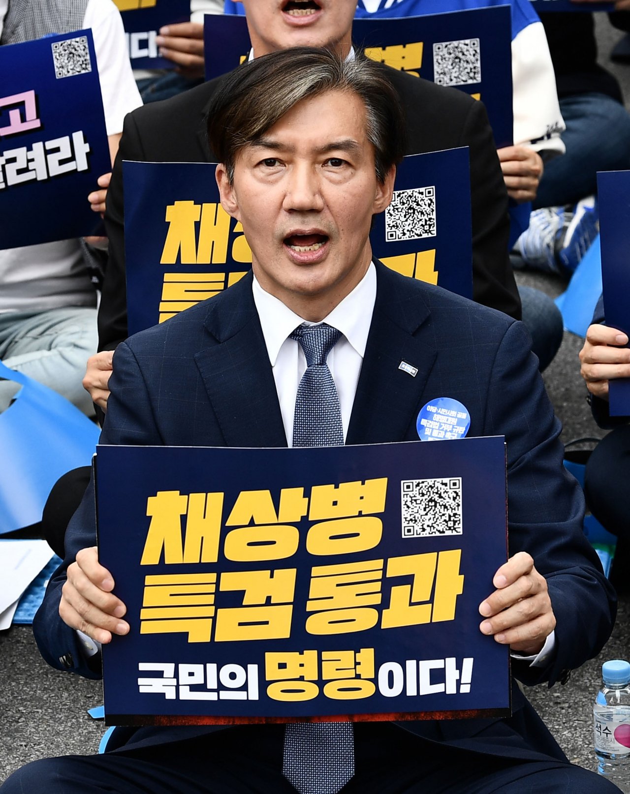 “토요일에 대통령실 찾아간 조국 “尹, 출근했나…특검 받아라””- 헤럴드경제