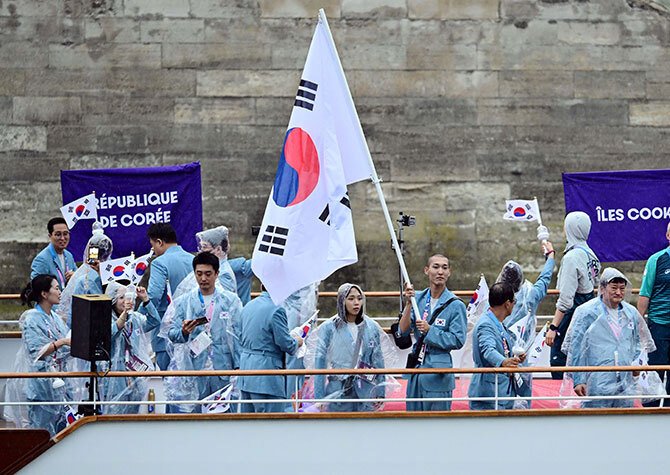 한국 입장하는데 “북한”… 파리올림픽 개회식 ‘황당 사고’