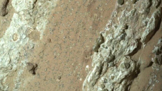 NASA, 화성서 생명체 흔적 감춘 암석 발견 [여기는 화성]